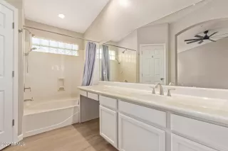 Photo #3: 6732812 Listing