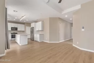 Photo #5: 6732812 Listing