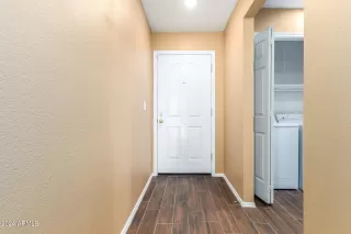 Photo #3: 6732986 Listing