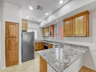 Photo #6: 6732989 Listing