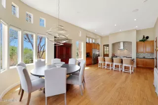 Photo #2: 6733023 Listing