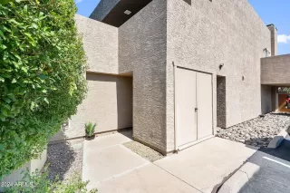 Photo #5: 6733200 Listing 