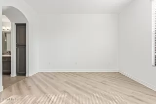 Photo #4: 6733282 Listing