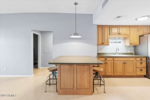 MLS: 6733349 Condo For Sale