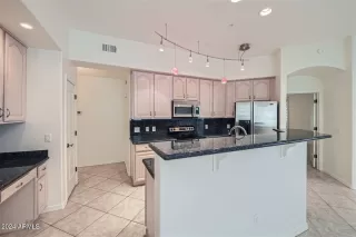 Photo #4: 6733629 Listing 