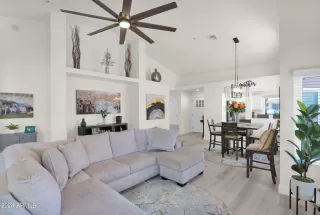 Photo #5: 6733639 Listing 