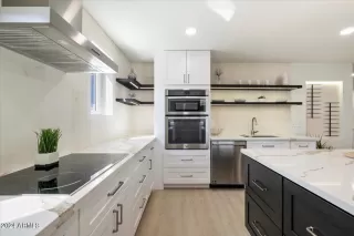 Photo #3: 6733662 Listing