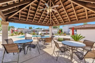 Photo #6: 6733853 Listing 