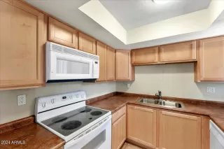 Photo #6: 6734034 Listing