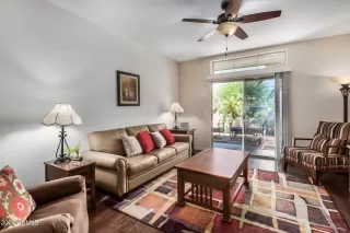 Photo #2: 6734179 Listing