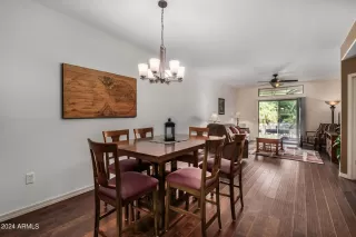 Photo #4: 6734179 Listing