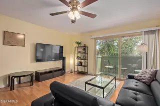 Photo #4: 6734193 Listing