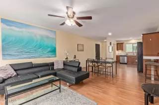 Photo #6: 6734193 Listing