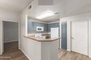 Photo #6: 6734239 Listing 