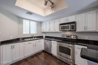 Photo #1: 6734389 Listing