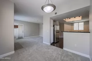 Photo #4: 6734389 Listing