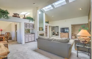 Photo #5: 6735402 Listing