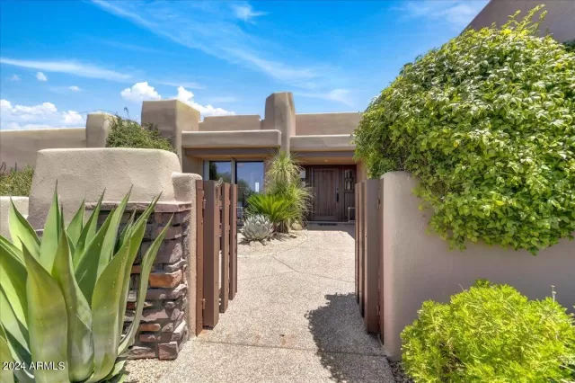 MLS: 6735429 Condo For Sale