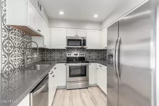 Photo #4: 6735478 Listing