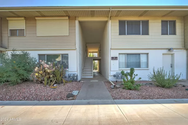 MLS: 6735764 Condo For Sale