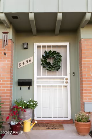 Photo #2: 6736039 Listing