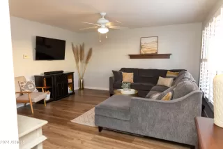 Photo #4: 6736039 Listing