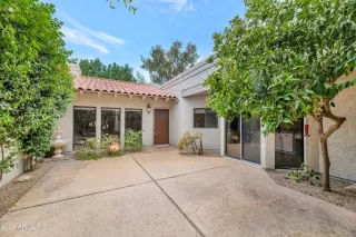 Photo #1: 6736115 Listing 