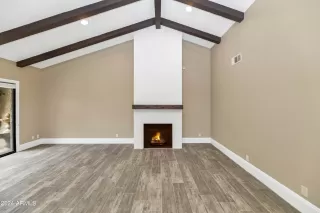 Photo #3: 6736115 Listing 