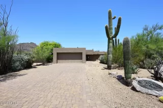 Photo #2: 6736776 Listing