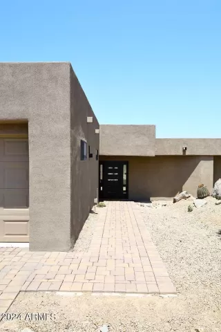 Photo #3: 6736776 Listing