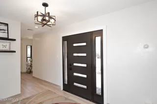 Photo #6: 6736776 Listing