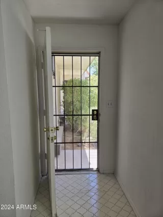 Photo #5: 6736899 Listing 