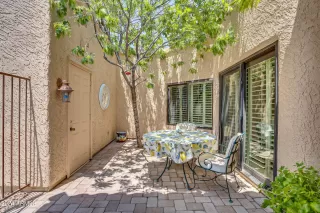 Photo #4: 6736992 Listing