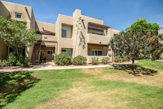 MLS: 6737053 Condo For Sale