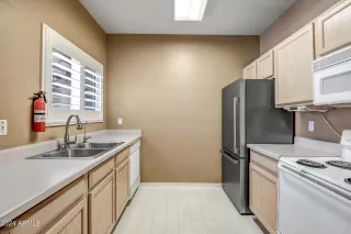 Photo #6: 6737053 Listing 
