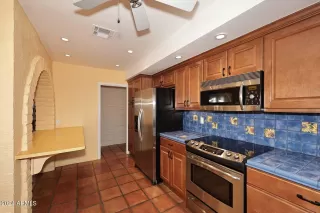 Photo #3: 6737278 Listing