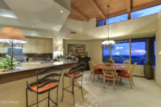 Photo #6: 6737304 Listing