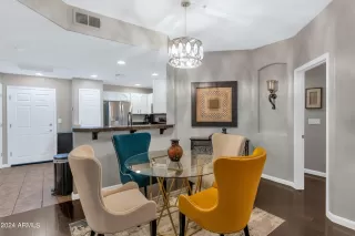 Photo #2: 6738197 Listing