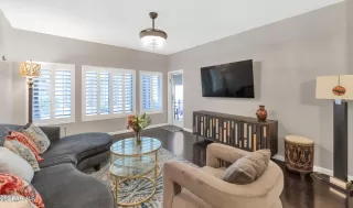 Photo #5: 6738197 Listing