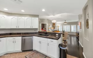 Photo #6: 6738197 Listing