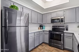 Photo #6: 6738380 Listing 