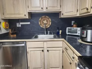 Photo #4: 6738534 Listing