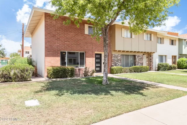 MLS: 6738756 Condo For Sale