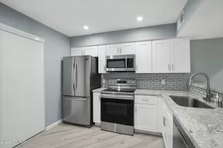 Photo #6: 6739053 Listing