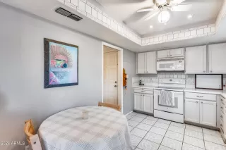 Photo #3: 6739410 Listing