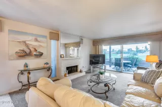 Photo #5: 6739410 Listing