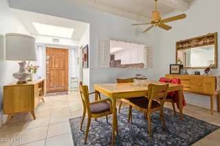 Photo #5: 6739726 Listing