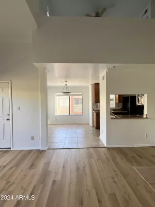 Photo #5: 6740077 Listing 