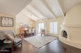 Photo #3: 6740289 Listing