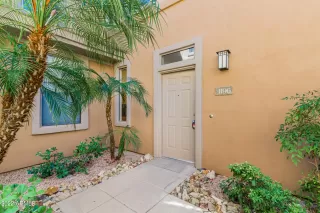 Photo #1: 6740309 Listing